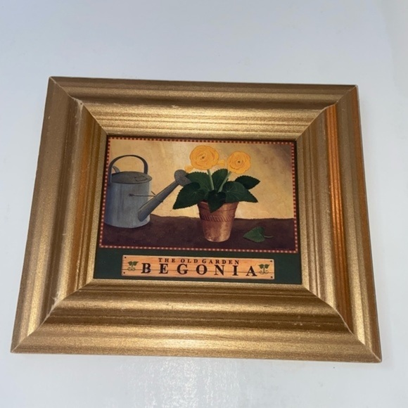 3 for 55$ Home Wall decor Set of 2 Gold paint wood frames plants begonia 7“x 8” - Picture 5 of 11
